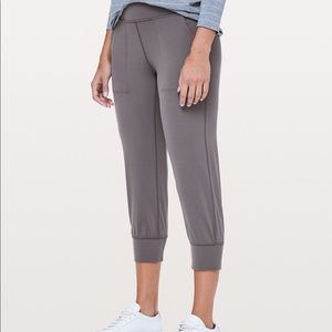 Align Jogger Crop